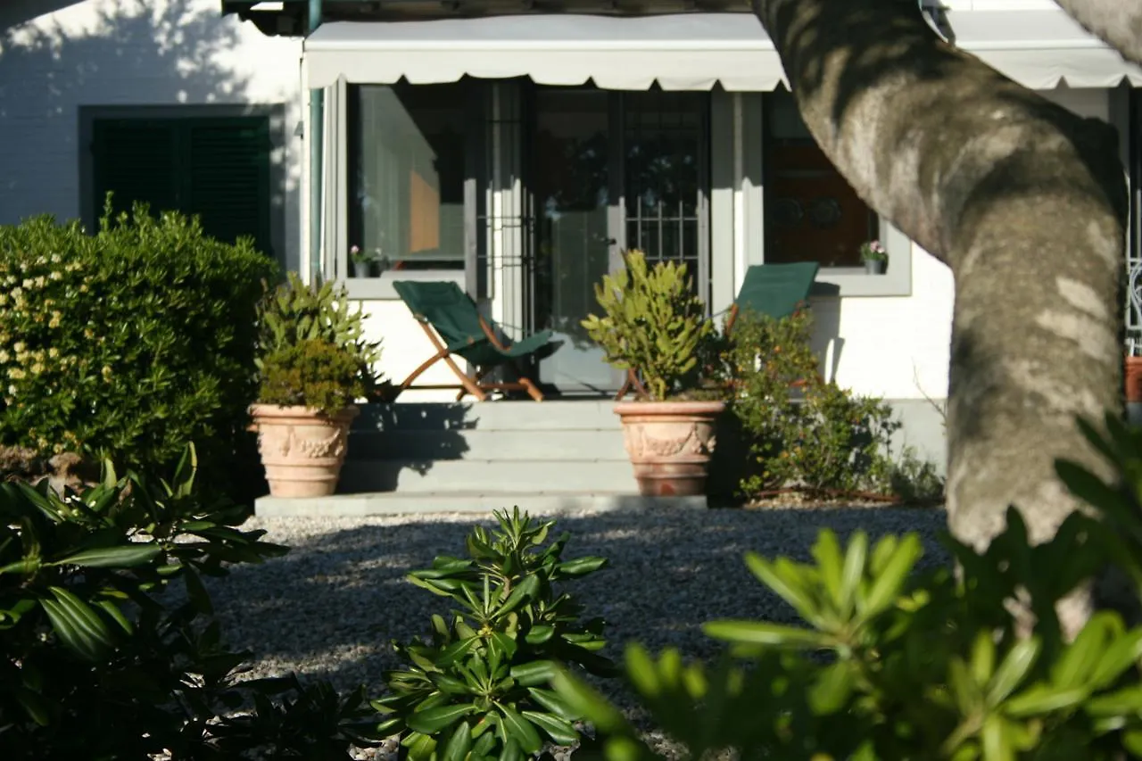 Casa Sullo Scoglio Villa Livorno Italy